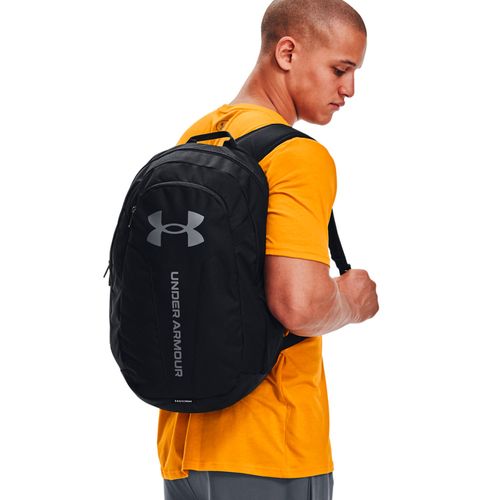 Mochila de training under armour negra