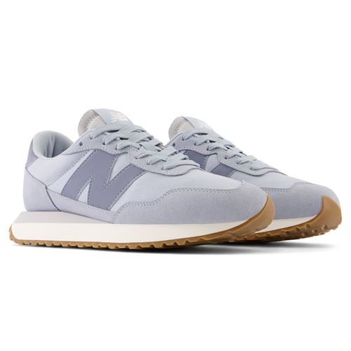 Zapato New Balance 237 deportivo casual celeste para mujer