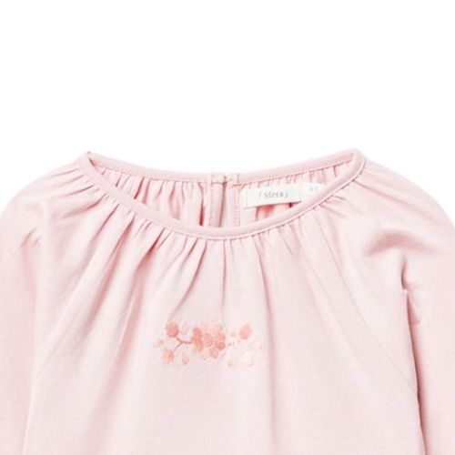 Blusa rosada con bordado para niña