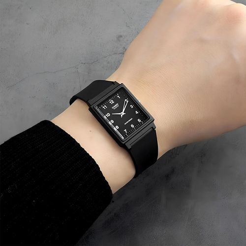 Reloj Casio análogo de resina color negro para unisex